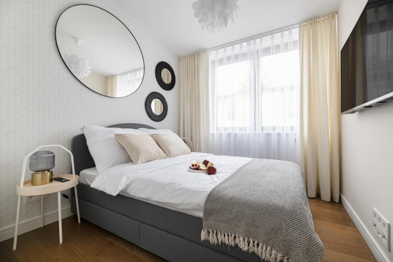 W Sercu Warszawy Apartamenty Warschau Exterior foto
