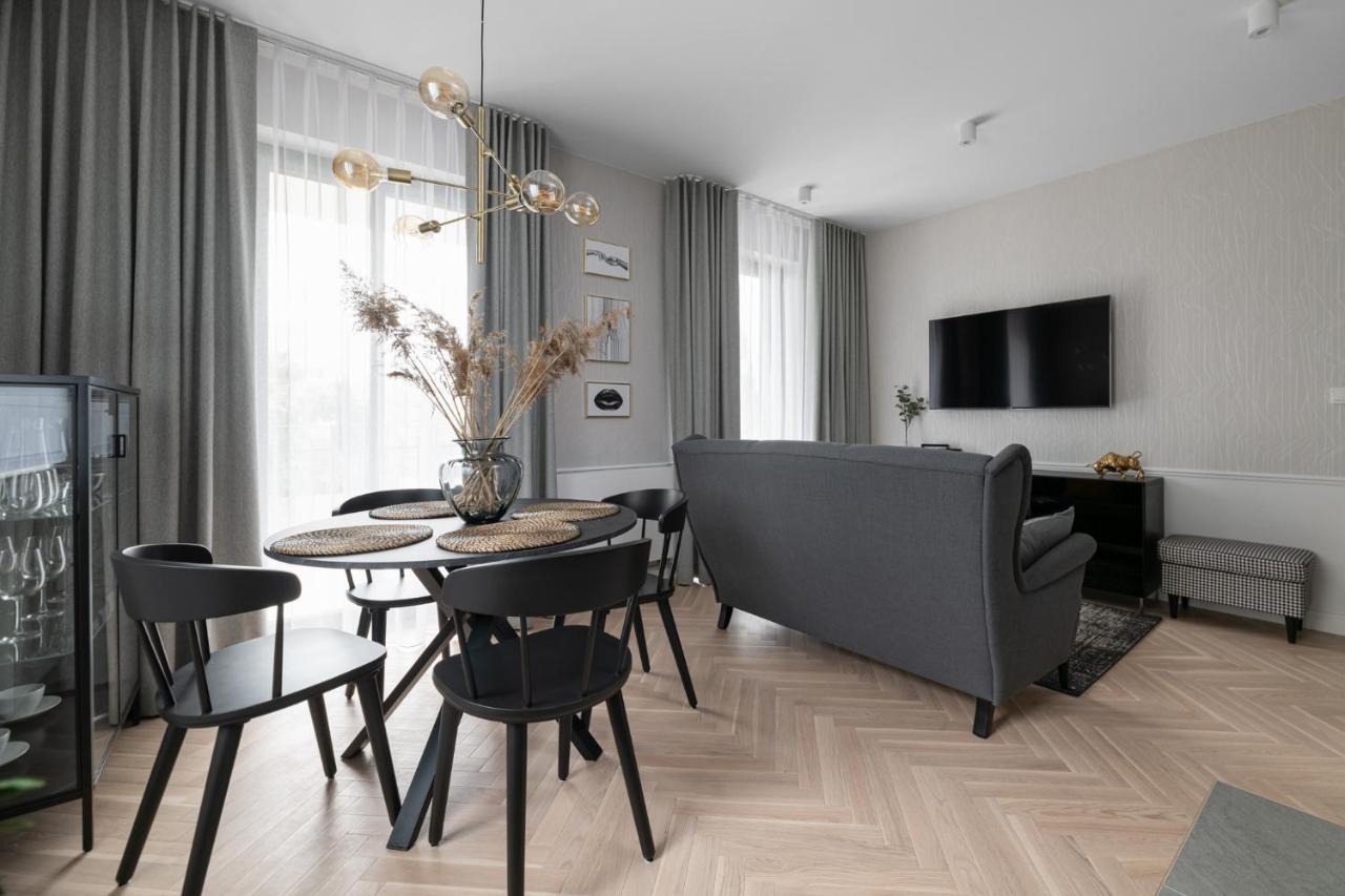 W Sercu Warszawy Apartamenty Warschau Exterior foto