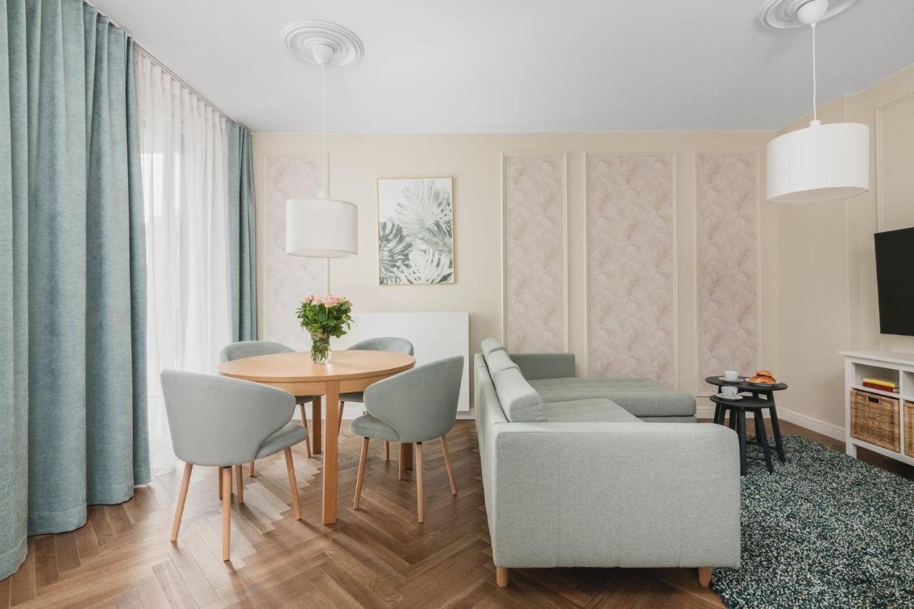 W Sercu Warszawy Apartamenty Warschau Exterior foto