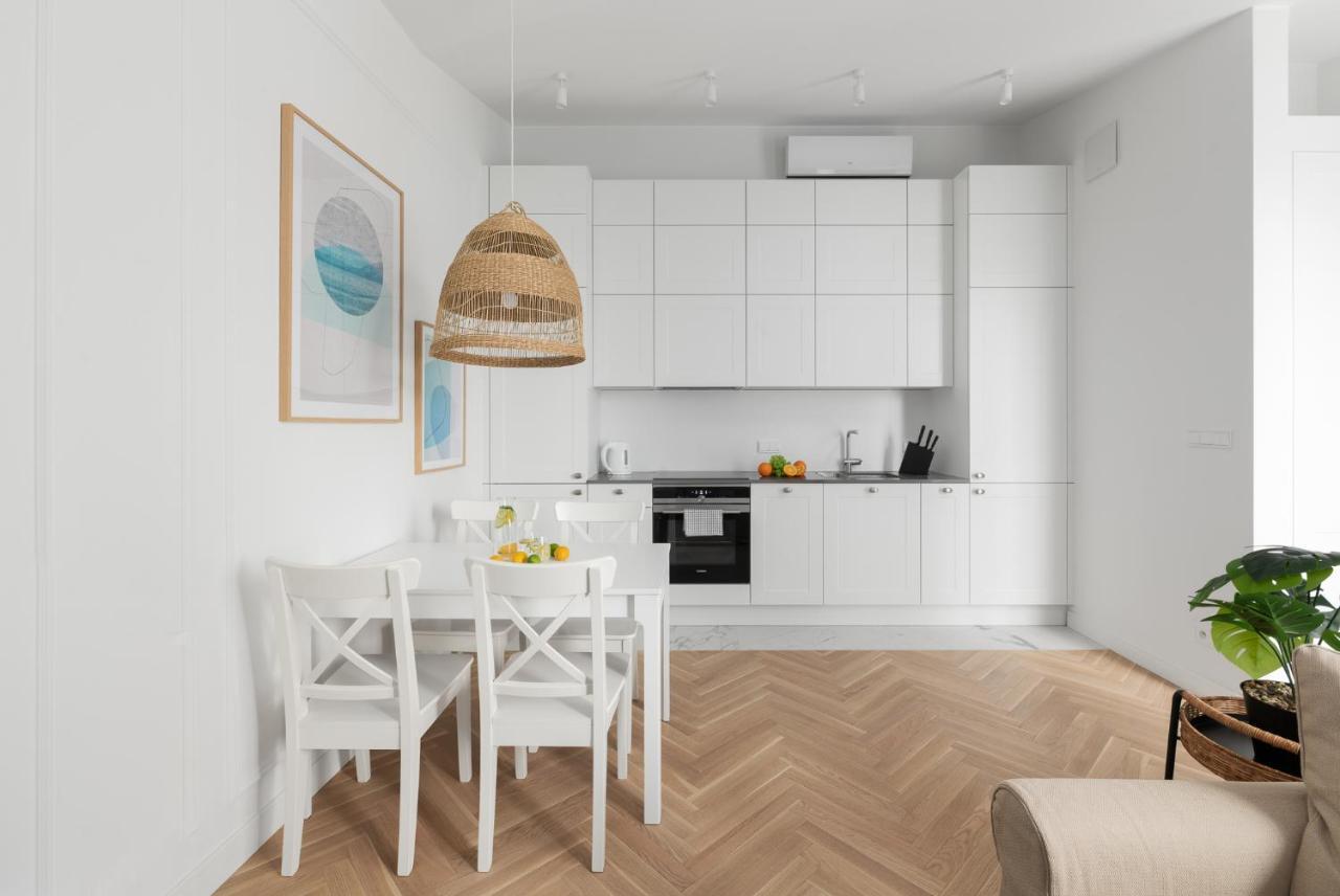 W Sercu Warszawy Apartamenty Warschau Exterior foto