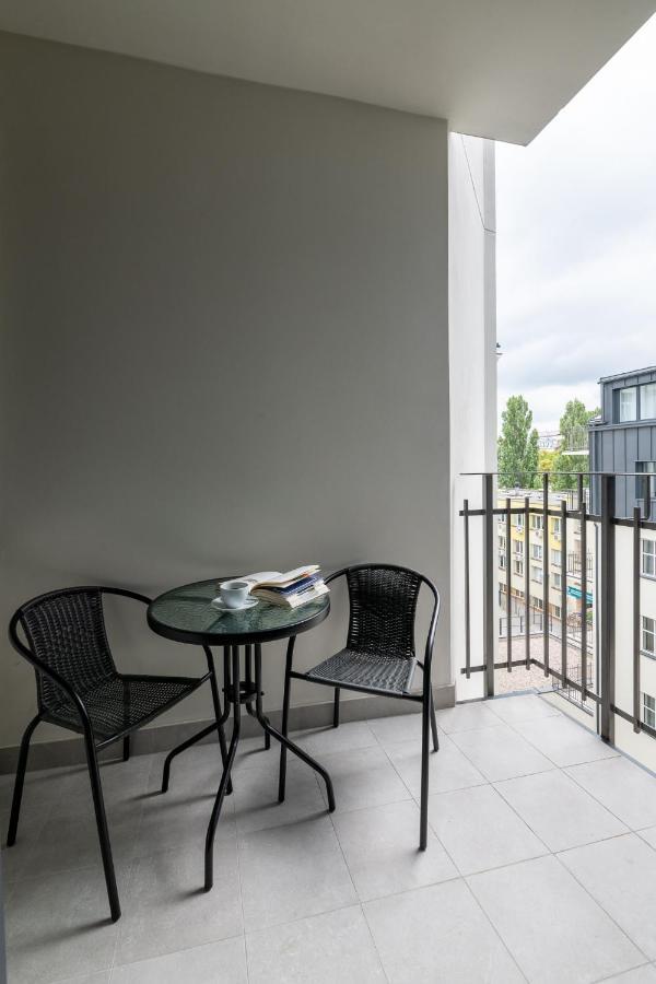 W Sercu Warszawy Apartamenty Warschau Exterior foto
