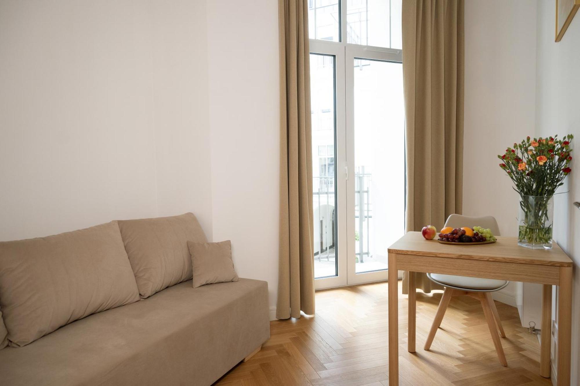 W Sercu Warszawy Apartamenty Warschau Exterior foto